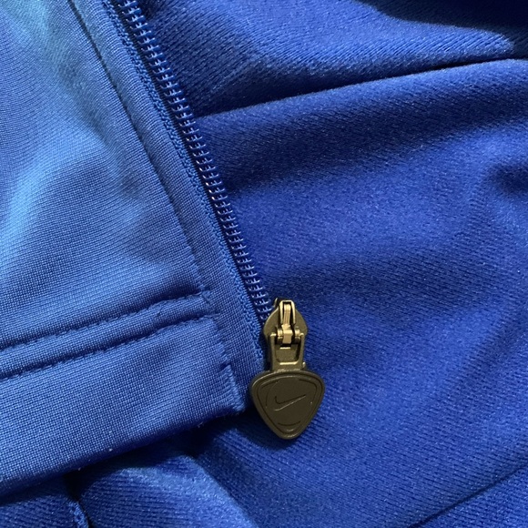 Nike men’s blue zip up jacket - Picture 4 of 5